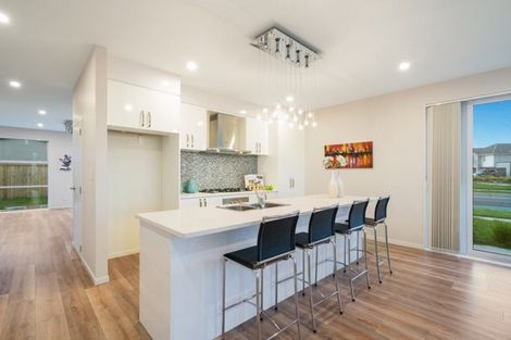 Photo of property in 25 Kauri Heart Avenue, Takanini, 2112