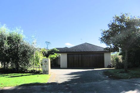 Photo of property in 9 Advance Way, Albany, Auckland, 0632