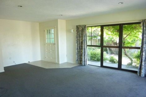 Photo of property in 137 Hawthornden Road, Avonhead, Christchurch, 8042