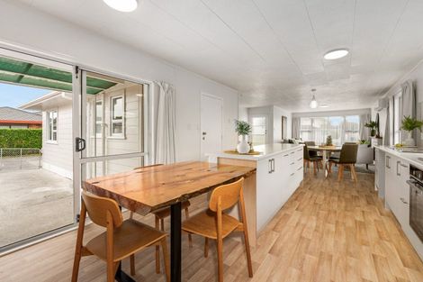 Photo of property in 34a Cook Street, Foxton, 4814