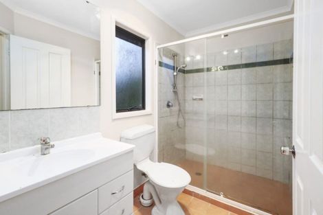 Photo of property in 13 Hercules Drive, Henderson, Auckland, 0612