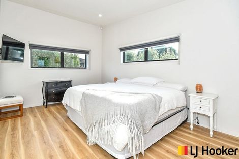 Photo of property in 16 Puriri Road, Pukekohe, 2120