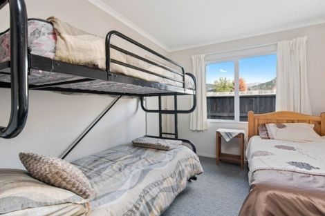 Photo of property in 16 Frye Crescent, Albert Town, Wanaka, 9305