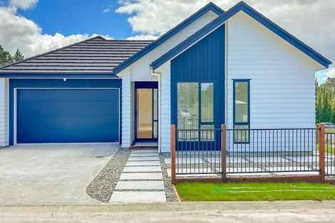Photo of property in 2 Hayley Court, Wainui, Silverdale, 0992