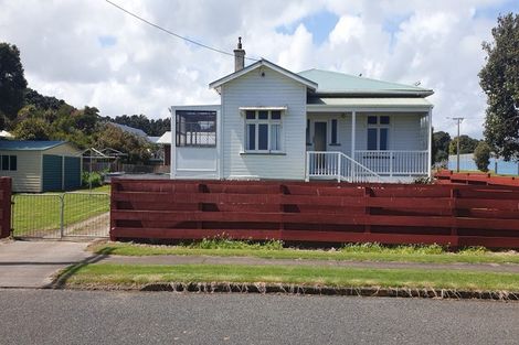 Photo of property in 6 Surrey Street, Patea, 4520