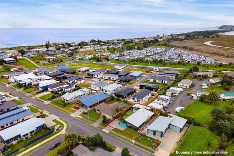 Photo of property in 17 Surfers Avenue, Waihi Beach, 3611