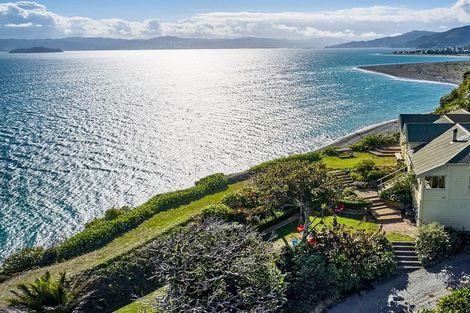 Photo of property in 465 Muritai Road, Eastbourne, Lower Hutt, 5013