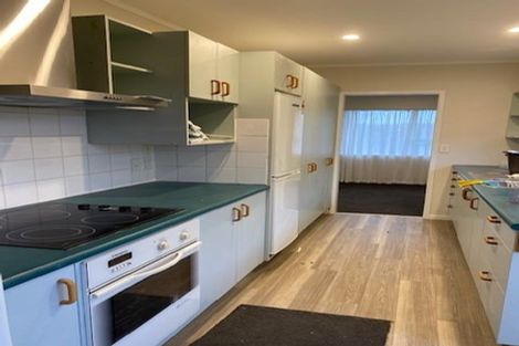 Photo of property in 2/111 Chivalry Road, Glenfield, Auckland, 0629