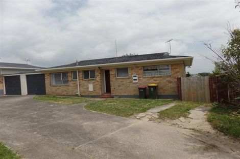 Photo of property in 2/15 Ballater Place, Highland Park, Auckland, 2010