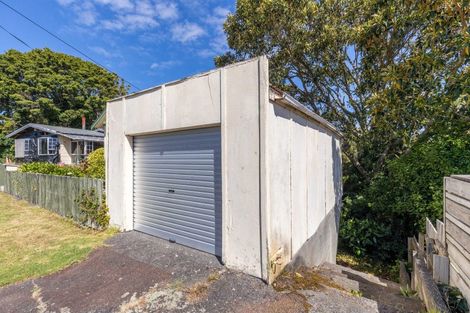 Photo of property in 29 Dorset Avenue, Westown, New Plymouth, 4310