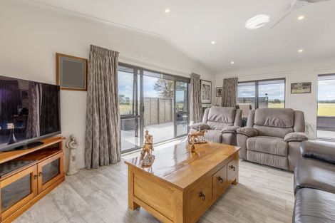 Photo of property in 1 Elm Place, Waipukurau, 4284
