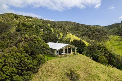 Photo of property in 310 Robinson Road, Whangarei Heads, Whangarei, 0174