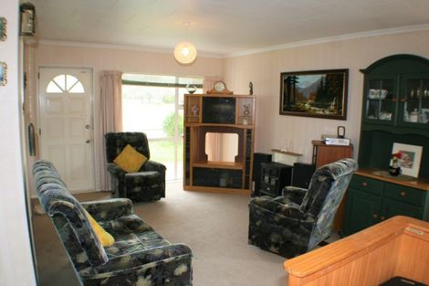 Photo of property in 13 Kent Street, Levin, 5510