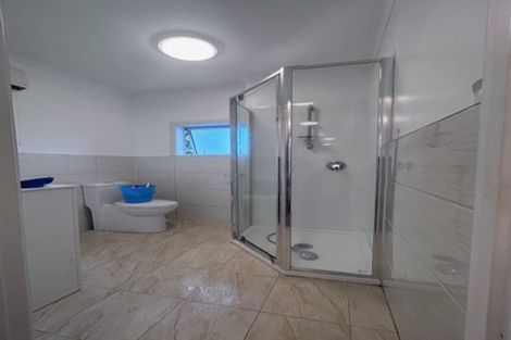 Photo of property in 45 Kingdale Road, Henderson, Auckland, 0610