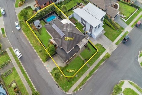 Photo of property in 2 Ellivani Rise, Pukekohe, 2120