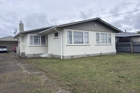 Photo of property in 27 Duff Crescent, Highbury, Palmerston North, 4412