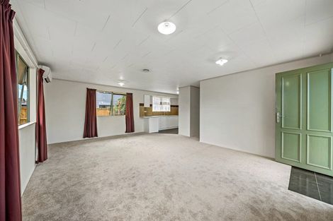 Photo of property in 11a Keeling Road, Henderson, Auckland, 0612