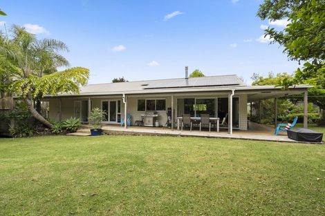 Photo of property in 11 Maraenui Drive, Kerikeri, 0293