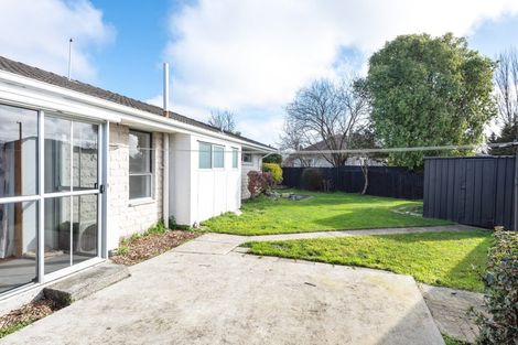 Photo of property in 27 Resolution Place, Bryndwr, Christchurch, 8053
