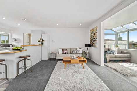 Photo of property in 774 Whangaparaoa Road, Manly, Whangaparaoa, 0930