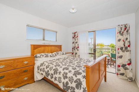 Photo of property in 1 Norfolk Place, Tairua, 3508