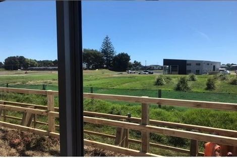 Photo of property in 1 Te Wharo Drive, Papamoa, 3118