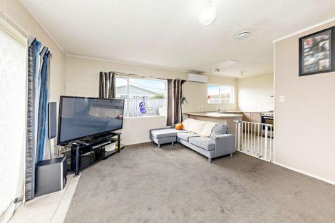 Photo of property in 4/29 South Street, Papakura, 2110