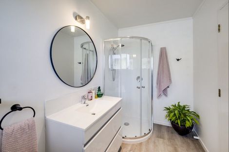 Photo of property in 2 Fern Grove, Taradale, Napier, 4112