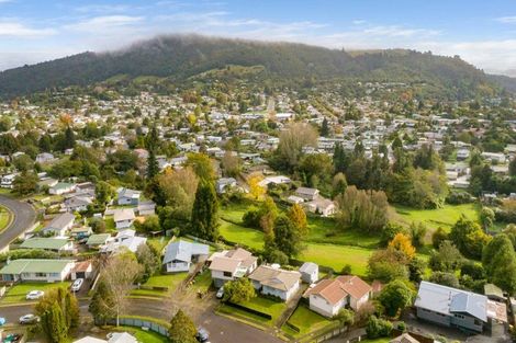 Photo of property in 10 Adam Place, Mangakakahi, Rotorua, 3015