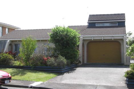 Photo of property in 16 Tanoa Place, Glendene, Auckland, 0602