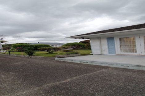 Photo of property in 2 Boothby Grove, Fairfield, Lower Hutt, 5011