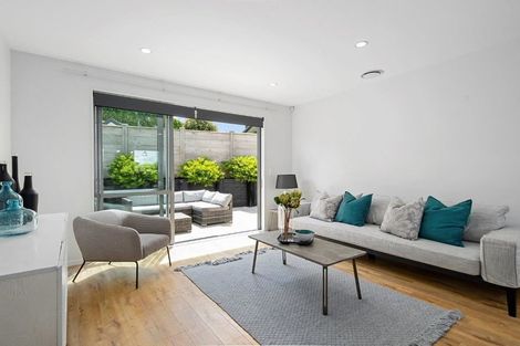 Photo of property in 20 Huarahi Pai Road, Huapai, Kumeu, 0810