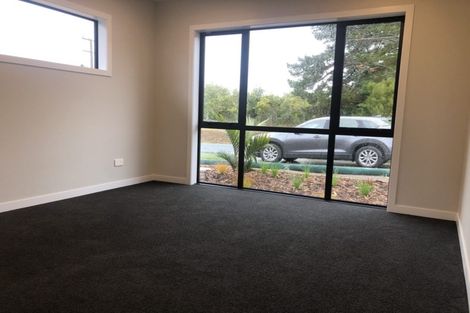 Photo of property in 35 Nobilo Road, Kumeu, 0810