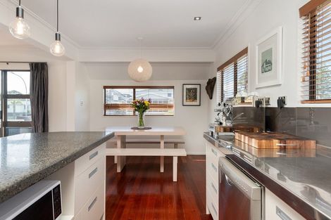 Photo of property in 4b Muricata Avenue, Mount Maunganui, 3116