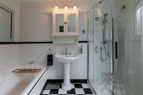 Photo of property in 286 Whirinaki Road, Eskdale, Napier, 4182