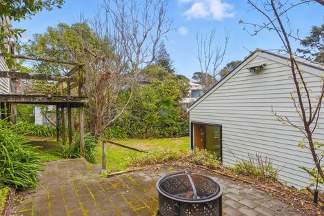 Photo of property in 15 Leinster Avenue, Raumati South, Paraparaumu, 5032