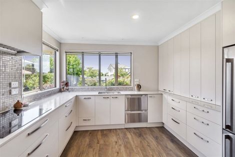 Photo of property in 8 Dunvegan Place, Harewood, Christchurch, 8051