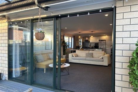 Photo of property in 12 Atiawa Crescent, Waiwhetu, Lower Hutt, 5010