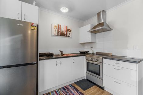 Photo of property in 2/44 Lorne Street, Melville, Hamilton, 3206