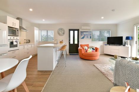 Photo of property in 21b Bonita Avenue, Stanmore Bay, Whangaparaoa, 0932