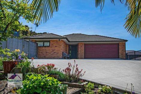 Photo of property in 14 Tieke Place, Horahora, Whangarei, 0110