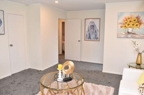 Photo of property in 1/35 Secretariat Place, Randwick Park, Auckland, 2105