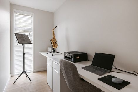 Photo of property in 74 Whakaturou Crescent, Pyes Pa, Tauranga, 3112