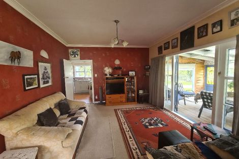 Photo of property in 347 Waitohu Valley Road, Otaki, 5583