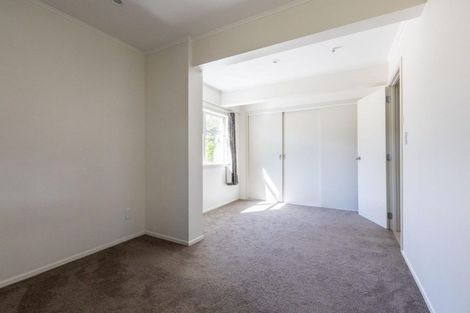 Photo of property in 8 Altona Road, Forrest Hill, Auckland, 0620