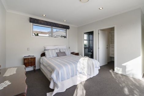 Photo of property in 35 Union Street, Hokowhitu, Palmerston North, 4410
