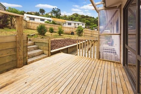 Photo of property in 2 Garboard Lane, Whitby, Porirua, 5024