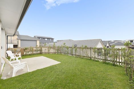 Photo of property in 1 Harakeke Way, Papamoa Beach, Te Puke, 3187