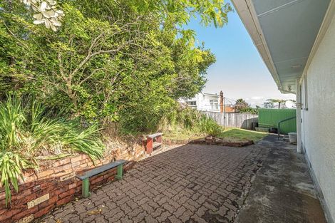 Photo of property in 3 Tower Crescent, Durie Hill, Whanganui, 4500