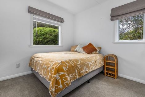 Photo of property in 53 Tiromoana Road, Raumati South, Paraparaumu, 5032